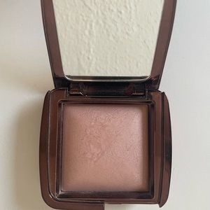 Hourglass Ambient Lighting Powder